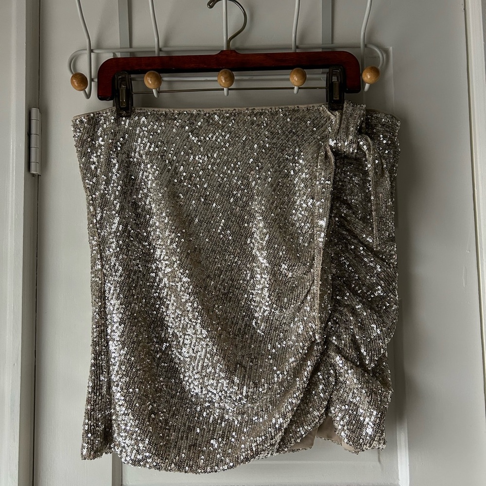 Steve Madden Sequin Mini Skirt - Picture 4 of 8